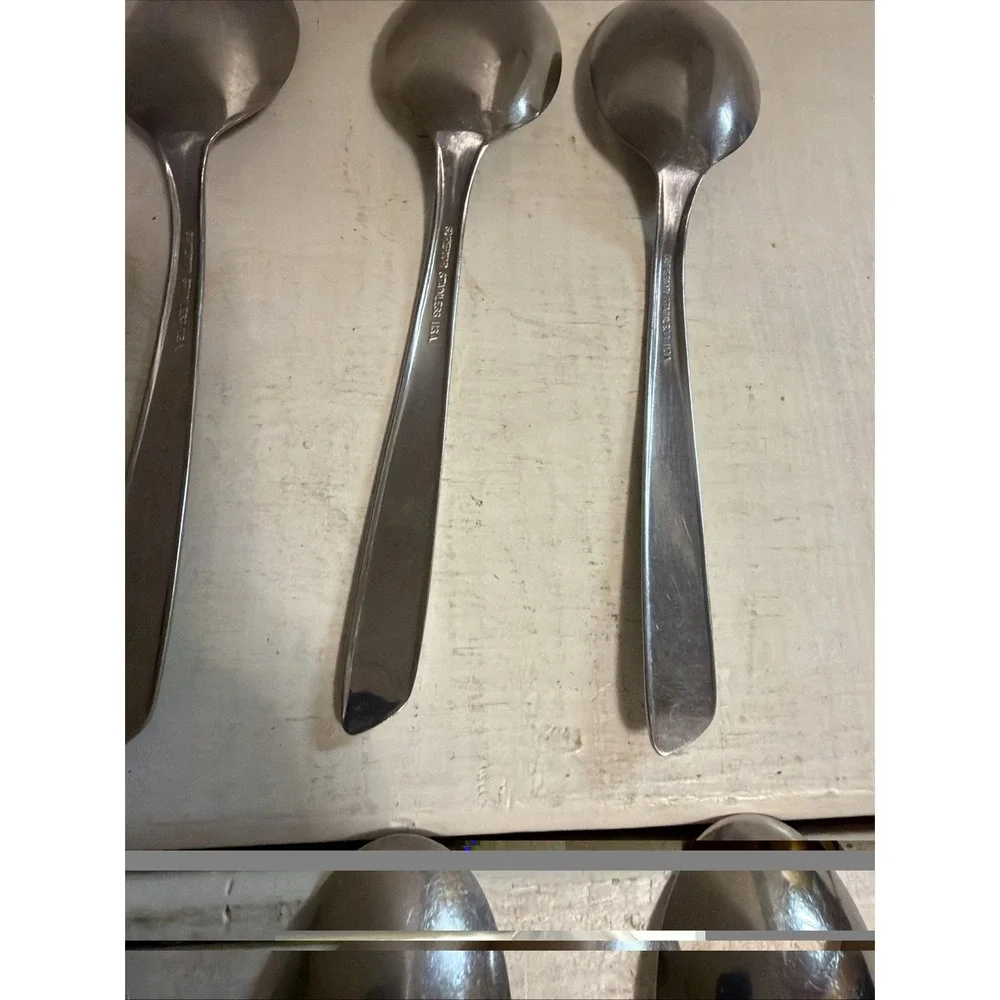 Set of 8 Superior NIGHT SKY pattern stainless oval place soup spoons 6 7/8